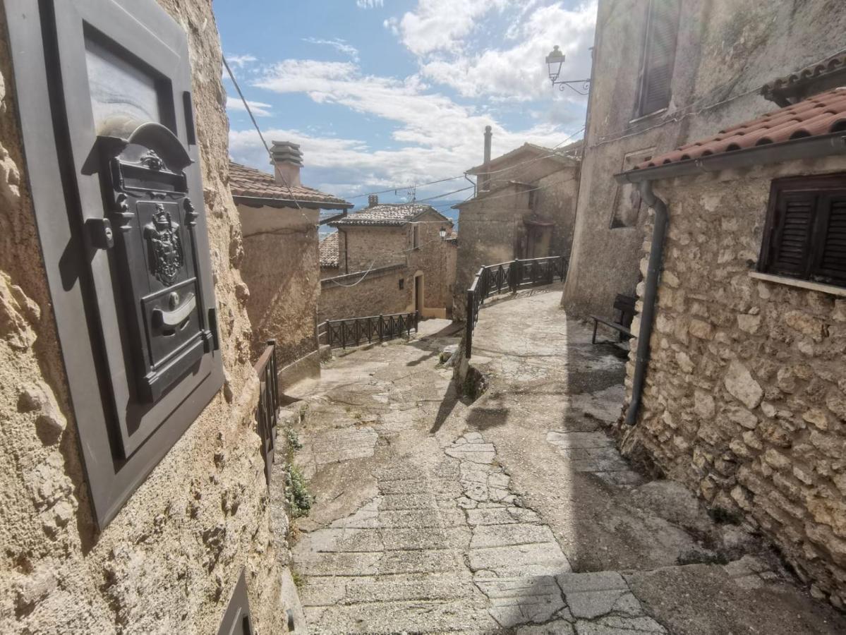 Il Torrione Villa Poggio Bustone Екстериор снимка