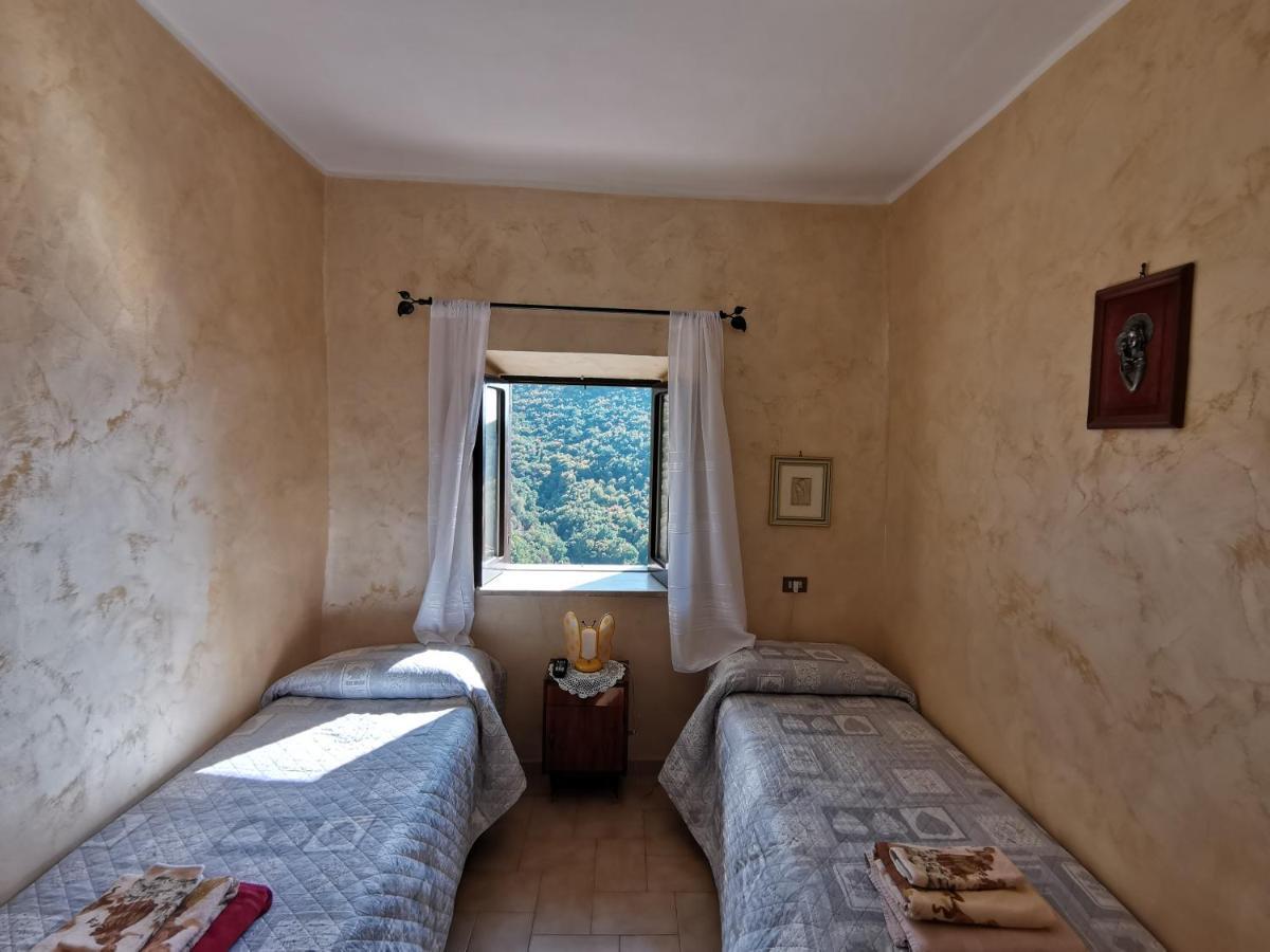 Il Torrione Villa Poggio Bustone Екстериор снимка