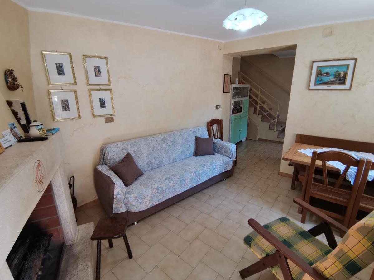 Il Torrione Villa Poggio Bustone Екстериор снимка